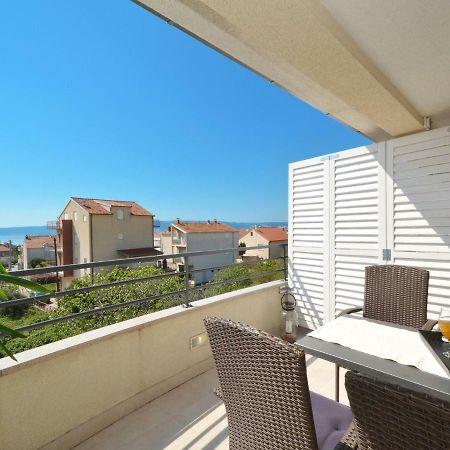 Apartments Ante Anita Каштела Экстерьер фото