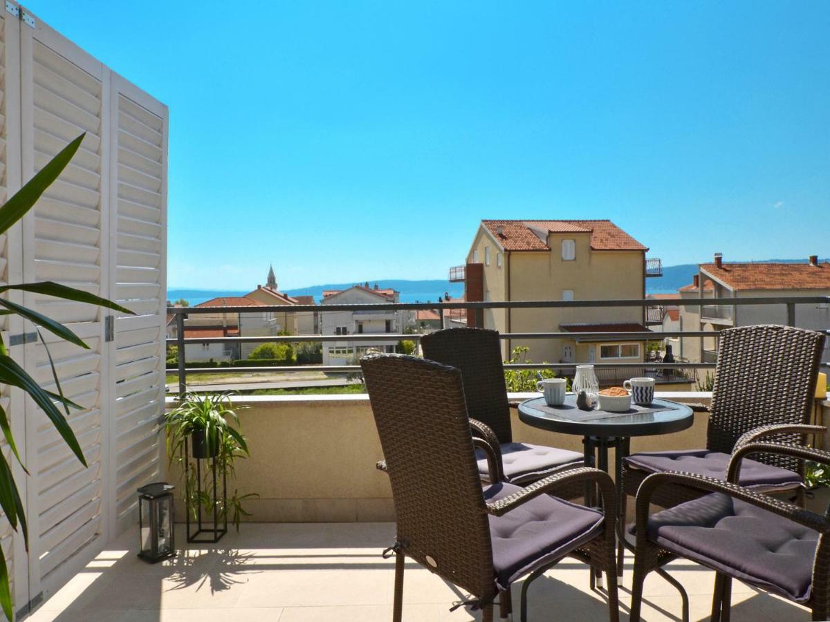 Apartments Ante Anita Каштела Экстерьер фото